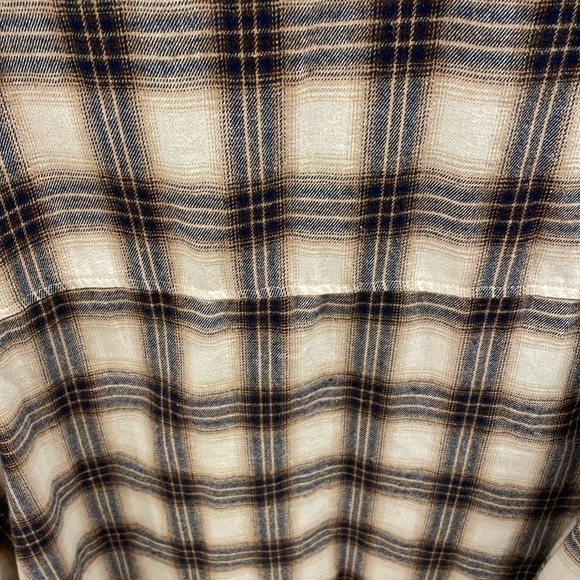 Women's Flannel Shirt, Size Small - Picture 6 of 10